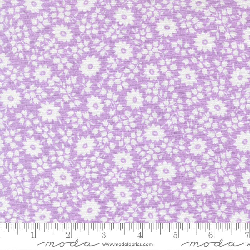 Moda 30's Playtime 2025 23372 12 Lilac Perky Posies By The Yard