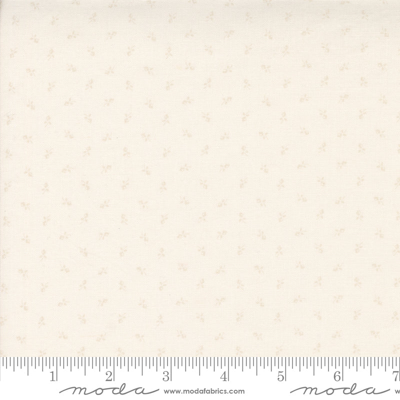 Moda Pre-Cut 25 Piece Fat Quarter Bundle  - Itty Bitty BG Gatherings - Image 11